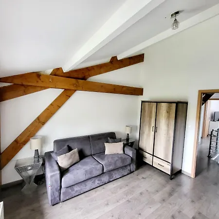 Spacieux Avec Jardin Holiday home Cherisey